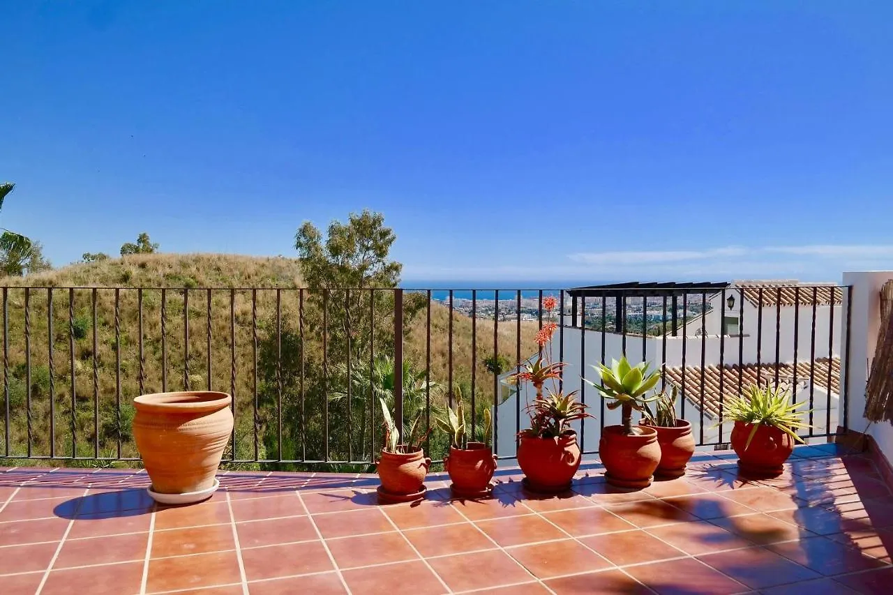 Amazing Sea Views Duplex Apartment With Garden, El Porton De Mijas