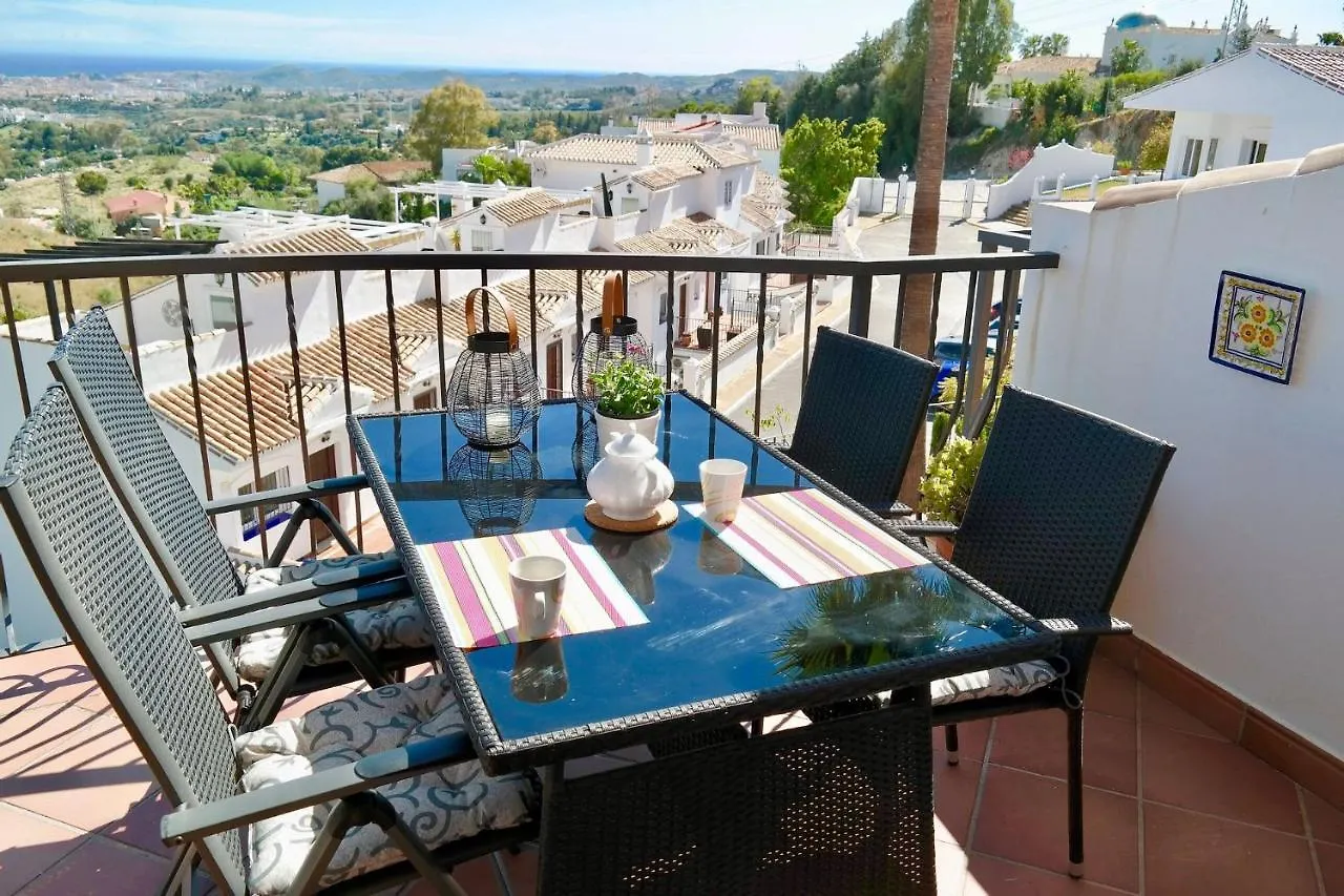 Amazing Sea Views Duplex Apartment With Garden, El Porton De Mijas