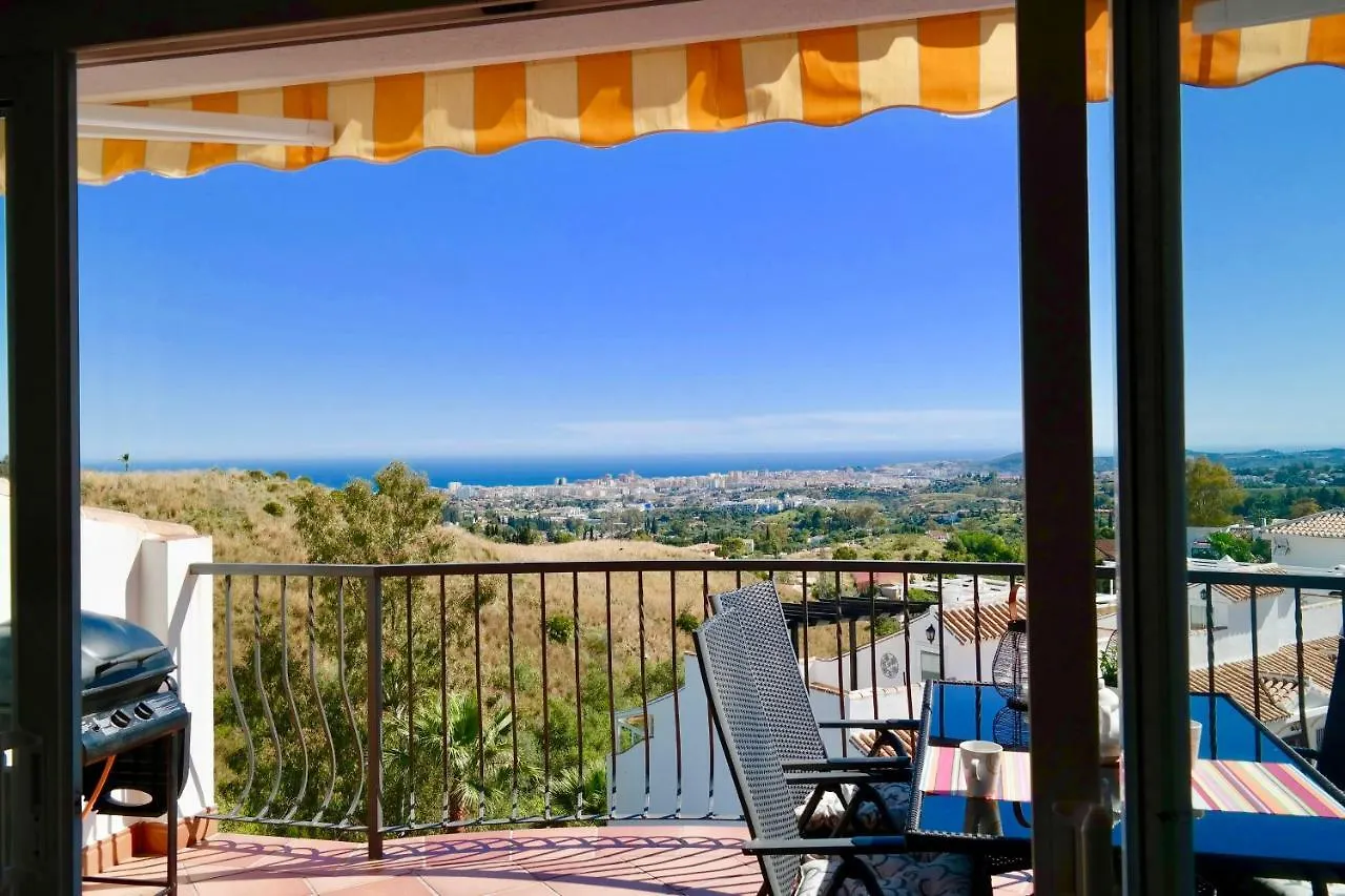 Amazing Sea Views Duplex Apartment With Garden, El Porton De Mijas
