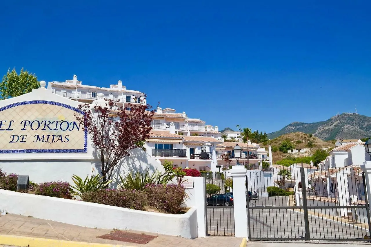 Amazing Sea Views Duplex Apartment With Garden, El Porton De Mijas